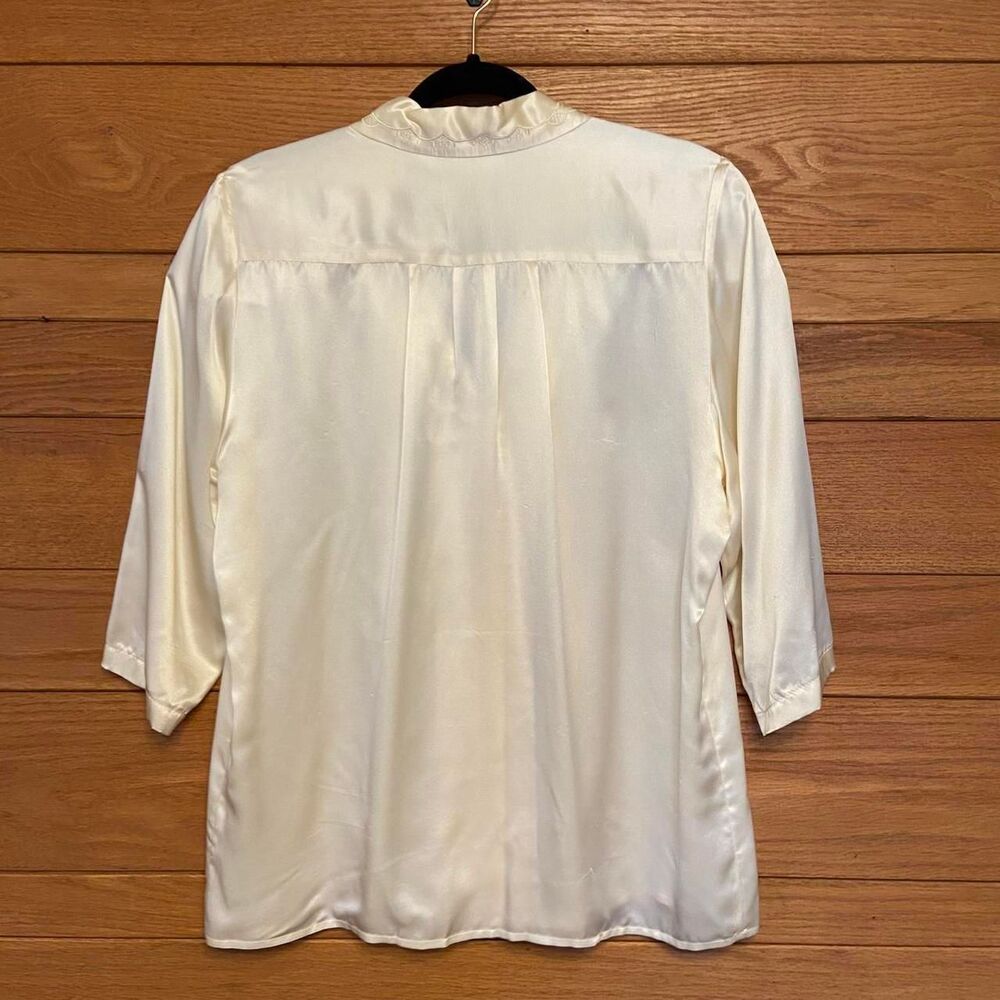 Vintage 80s Condor cream silk 3/4 sleeve button front embroidered collar top - Picture 4 of 5